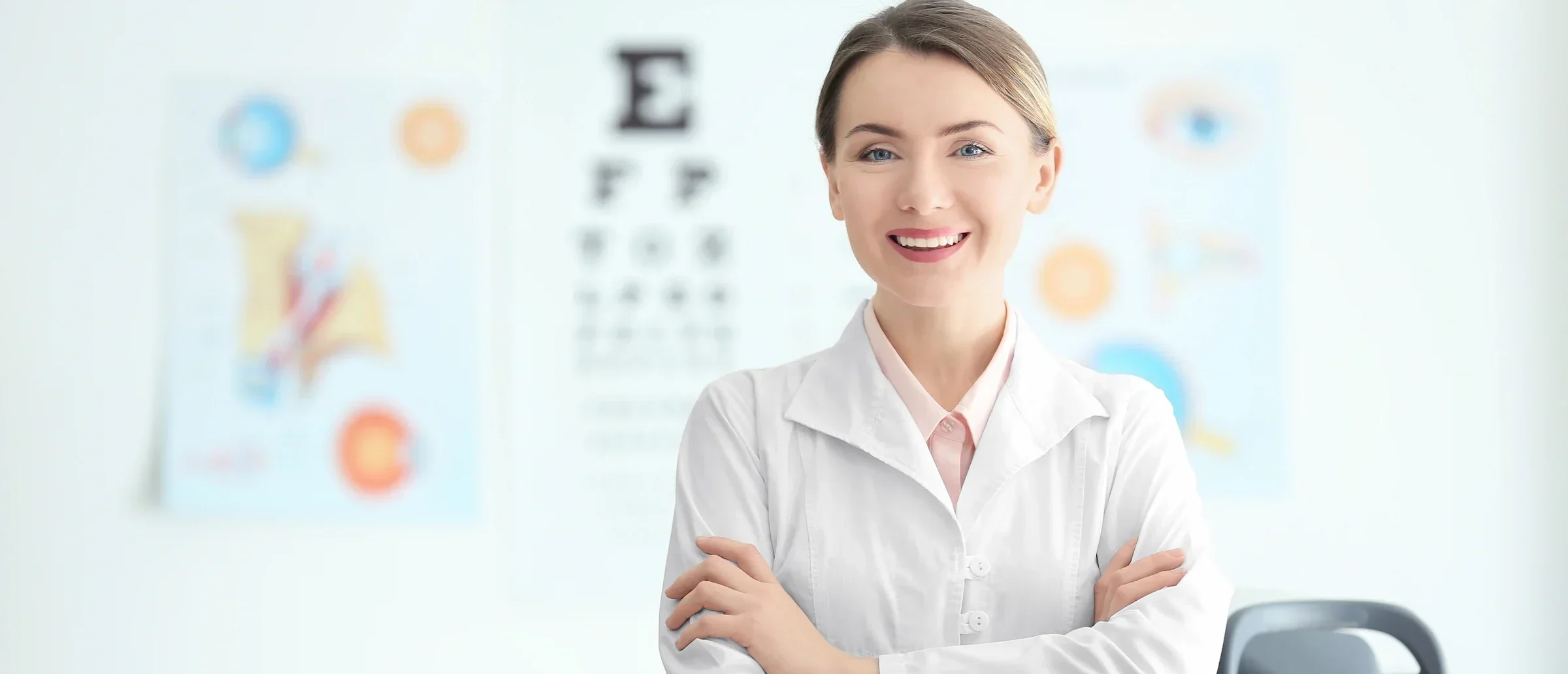 Female eye doctor working at Retina Specialty Institute